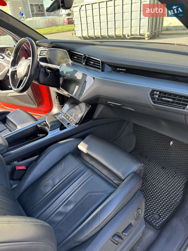 Позашляховик / Кросовер Audi e-tron 2020 в Львові