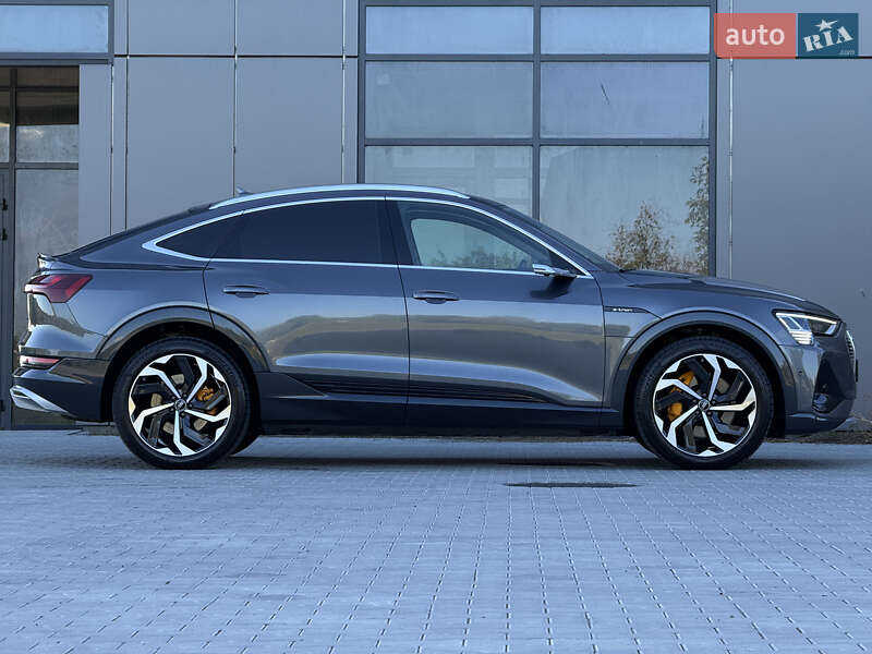Позашляховик / Кросовер Audi e-tron 2020 в Чернівцях