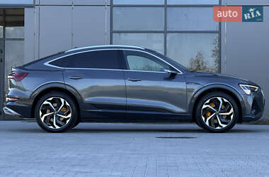 Внедорожник / Кроссовер Audi e-tron 2020 в 