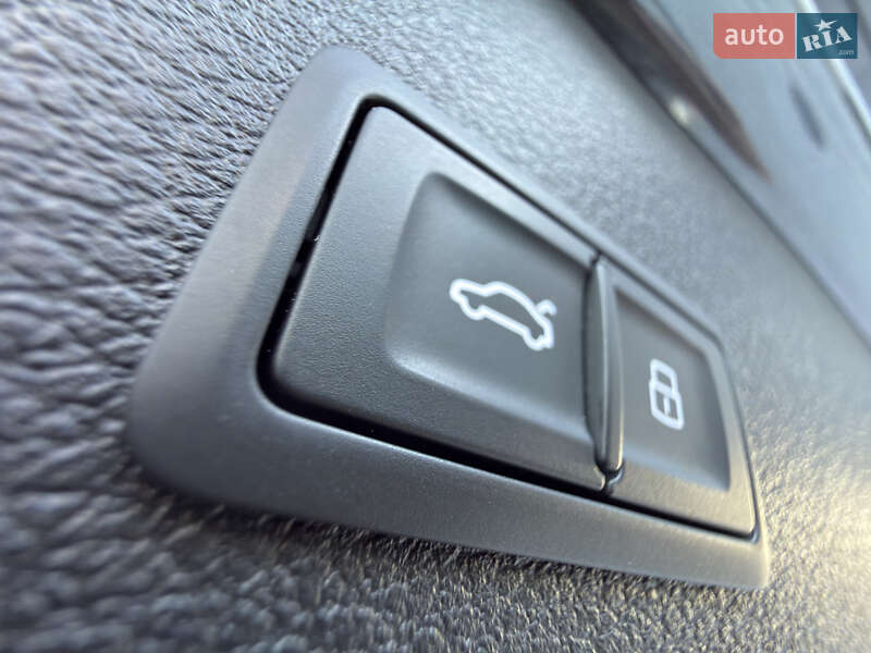 Позашляховик / Кросовер Audi e-tron 2020 в Чернівцях