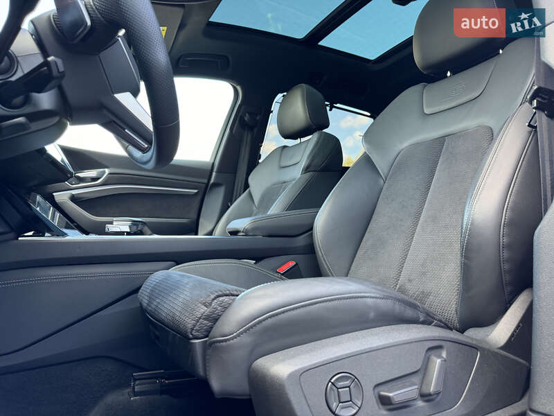 Позашляховик / Кросовер Audi e-tron 2021 в Мукачевому