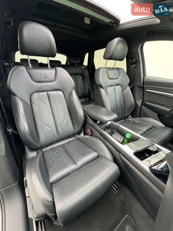 Позашляховик / Кросовер Audi e-tron 2021 в Луцьку