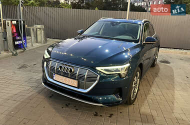Внедорожник / Кроссовер Audi e-tron 2020 в 