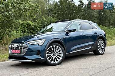 Внедорожник / Кроссовер Audi e-tron 2021 в 