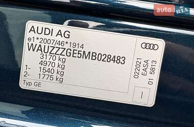 Внедорожник / Кроссовер Audi e-tron 2021 в 