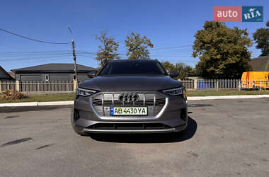 Внедорожник / Кроссовер Audi e-tron 2019 в 