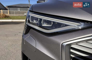 Внедорожник / Кроссовер Audi e-tron 2019 в 