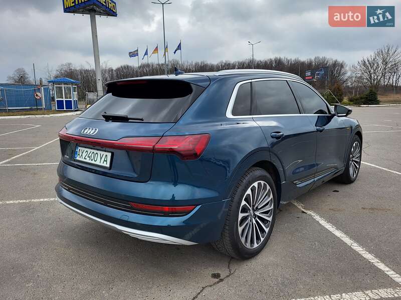 Внедорожник / Кроссовер Audi e-tron 2019 в Полтаве