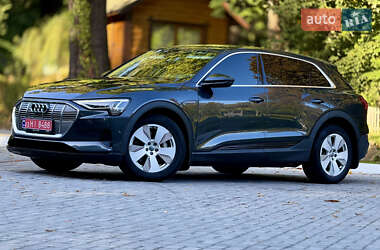 Внедорожник / Кроссовер Audi e-tron 2019 в 