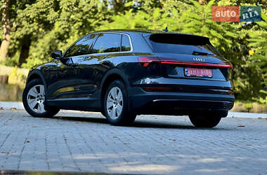 Внедорожник / Кроссовер Audi e-tron 2019 в 