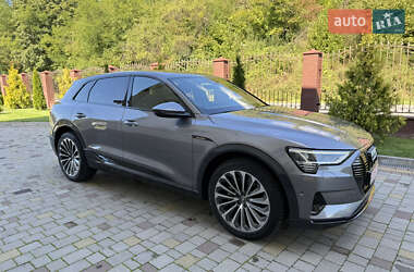 Позашляховик / Кросовер Audi e-tron 2020 в 