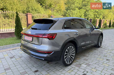Позашляховик / Кросовер Audi e-tron 2020 в 