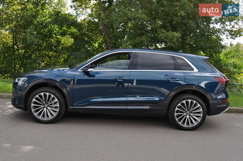 Внедорожник / Кроссовер Audi e-tron 2019 в Киеве