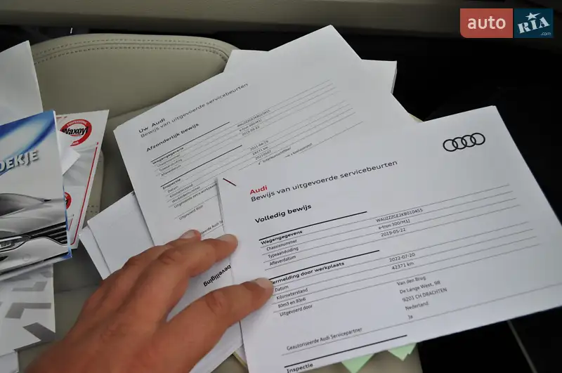 Внедорожник / Кроссовер Audi e-tron 2019 в Киеве документ
