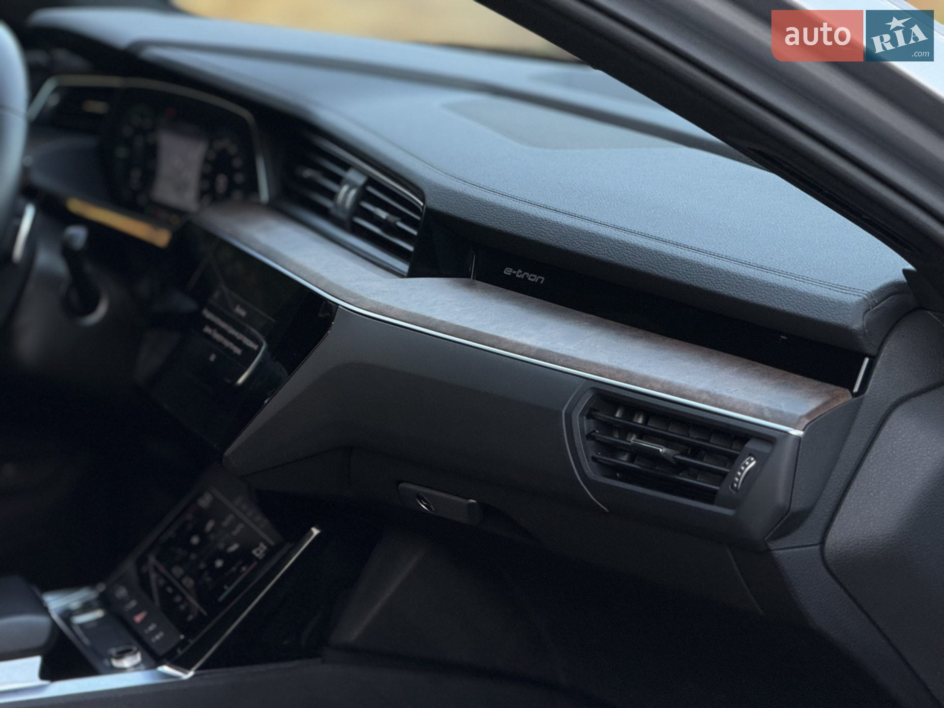 2022 Audi e-tron - мініатюра 77