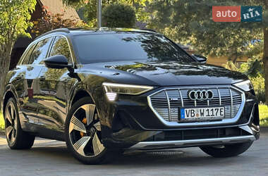 Внедорожник / Кроссовер Audi e-tron 2020 в 