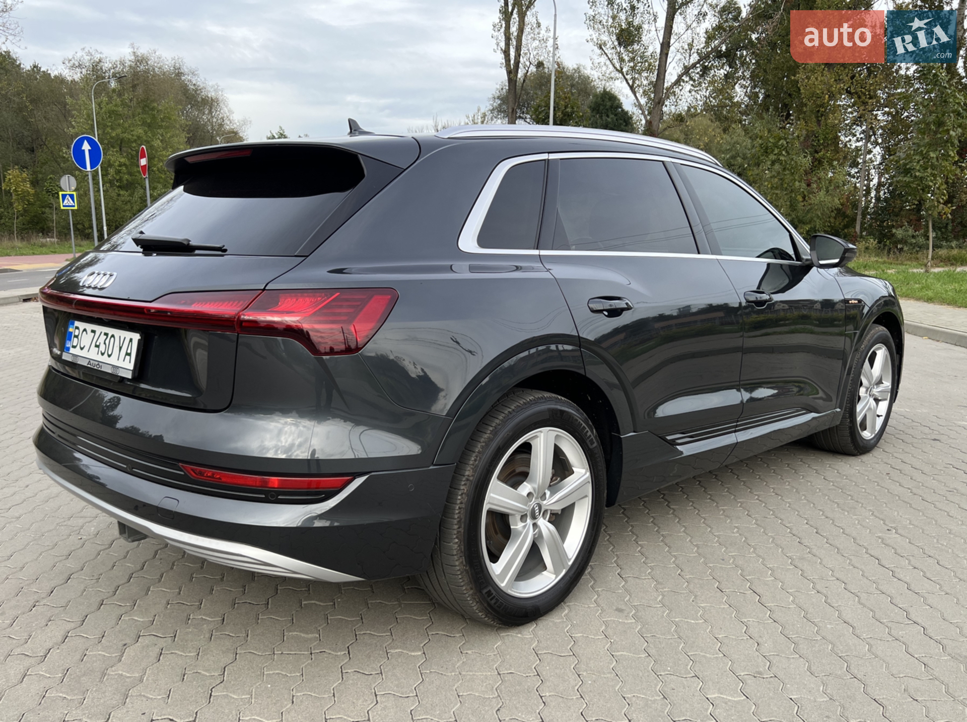 2019 Audi e-tron - мініатюра 5