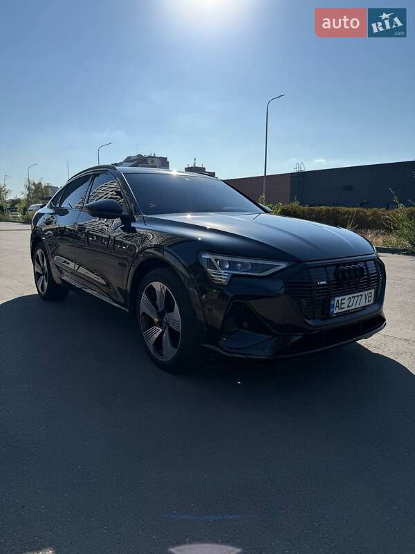 Позашляховик / Кросовер Audi e-tron 2020 в Дніпрі
