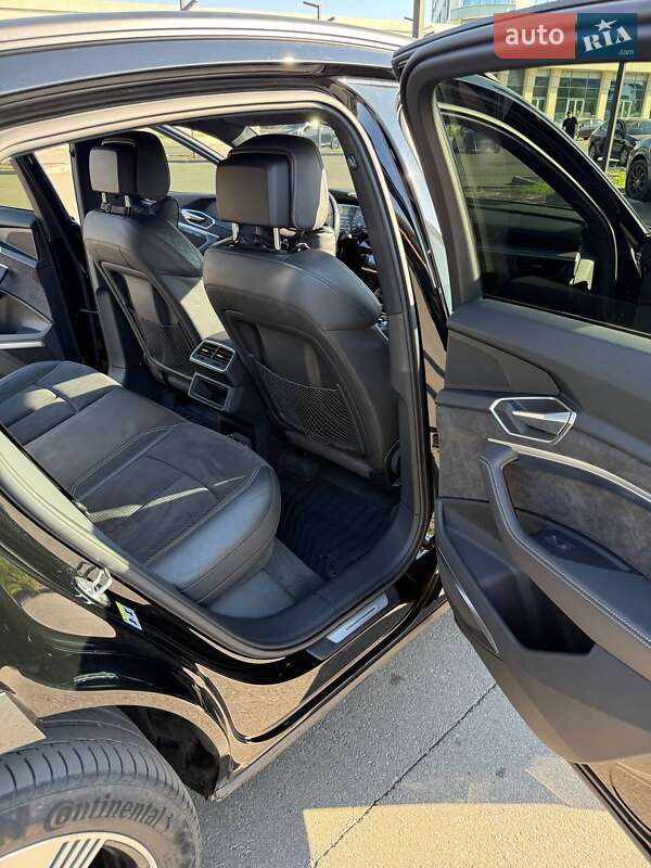 Позашляховик / Кросовер Audi e-tron 2020 в Дніпрі