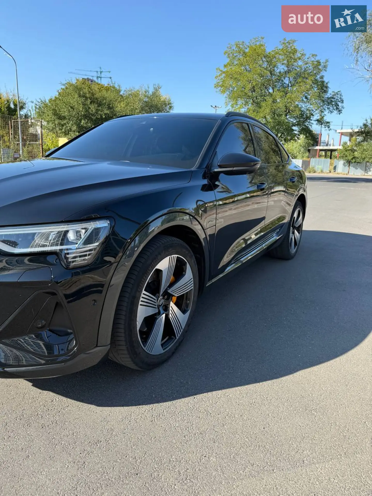 Audi e-tron 2020 VIN WAUZZZGE1LB033856 фото оголошення 15 з 21