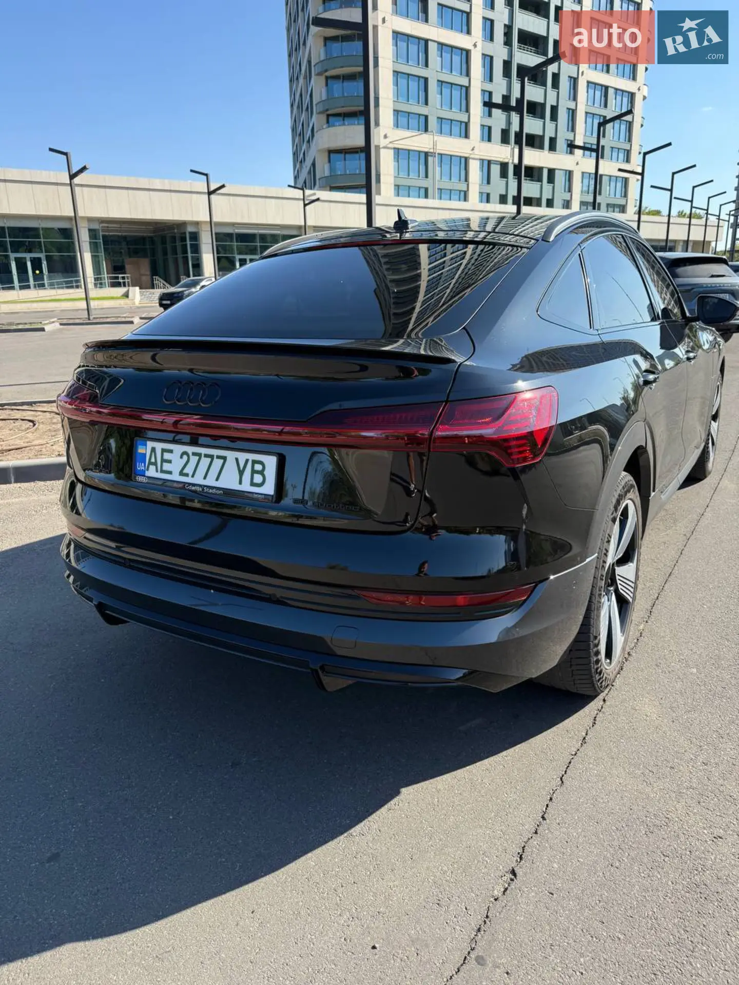 Audi e-tron 2020 VIN WAUZZZGE1LB033856 фото оголошення 19 з 21