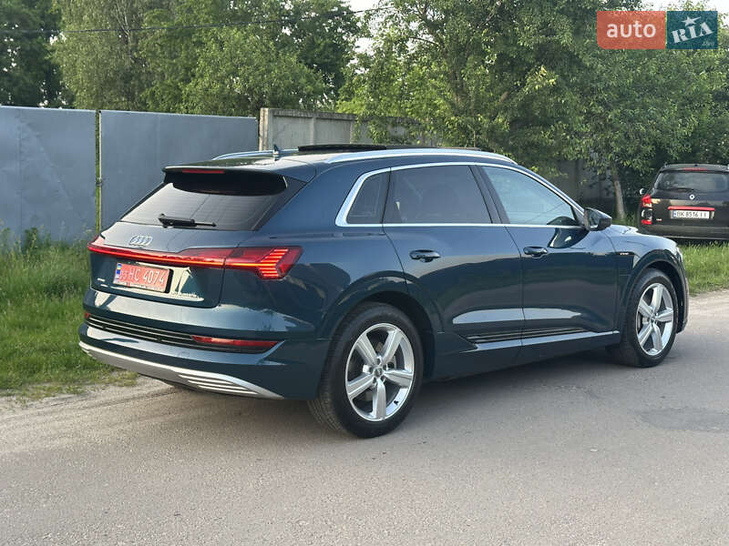 Внедорожник / Кроссовер Audi e-tron 2019 в Ровно фото 10 Внедорожник / Кроссовер Audi e-tron 2019 в Ровно