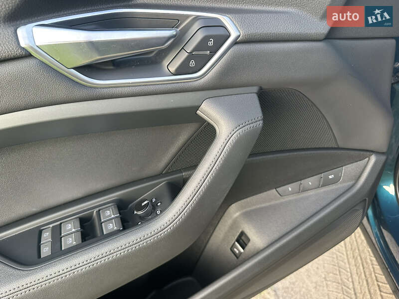 Внедорожник / Кроссовер Audi e-tron 2019 в Ровно фото 53 Внедорожник / Кроссовер Audi e-tron 2019 в Ровно