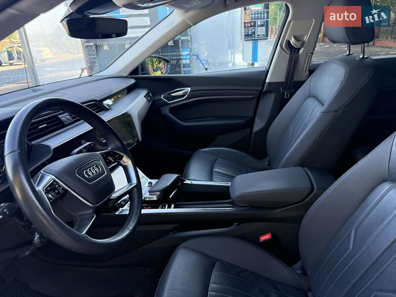 Внедорожник / Кроссовер Audi e-tron 2021 в Луцке