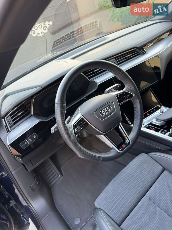 Внедорожник / Кроссовер Audi e-tron 2022 в Черновцах