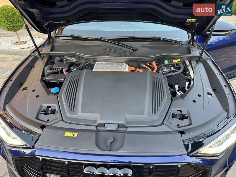 Внедорожник / Кроссовер Audi e-tron 2022 в Черновцах