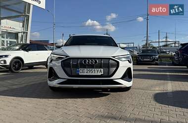 Внедорожник / Кроссовер Audi e-tron 2020 в 
