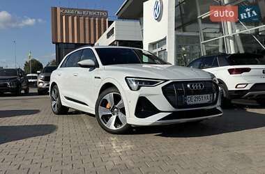 Внедорожник / Кроссовер Audi e-tron 2020 в 