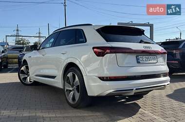 Внедорожник / Кроссовер Audi e-tron 2020 в 
