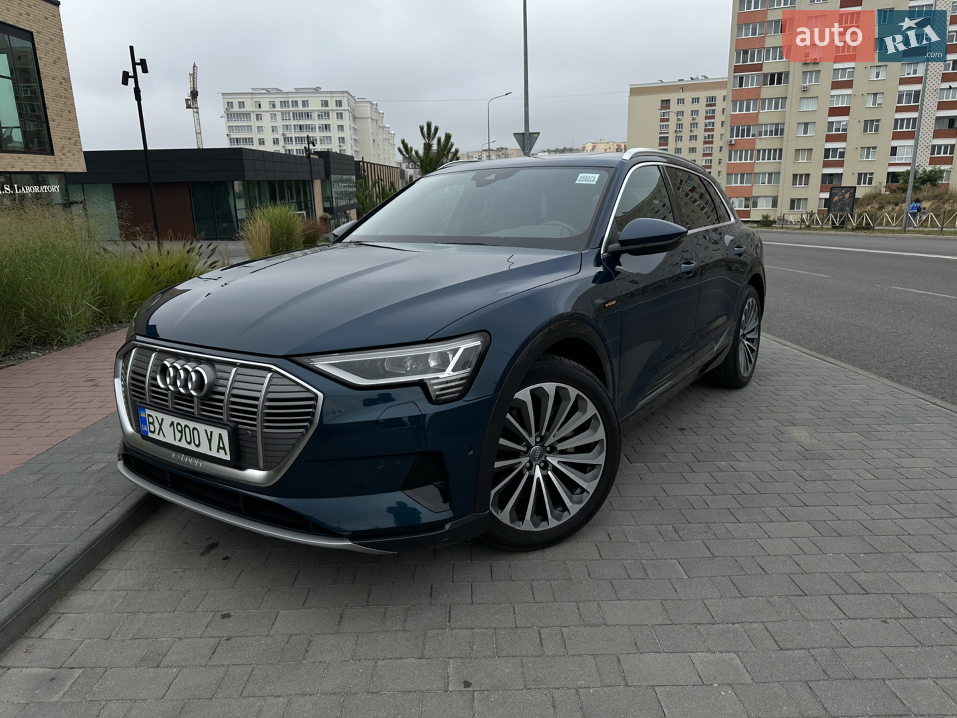 2020 Audi e-tron - мініатюра 10