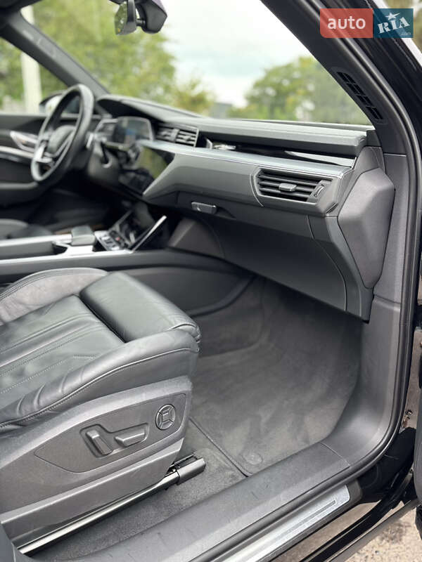 Внедорожник / Кроссовер Audi e-tron 2019 в Черкассах фото 29 Внедорожник / Кроссовер Audi e-tron 2019 в Черкассах