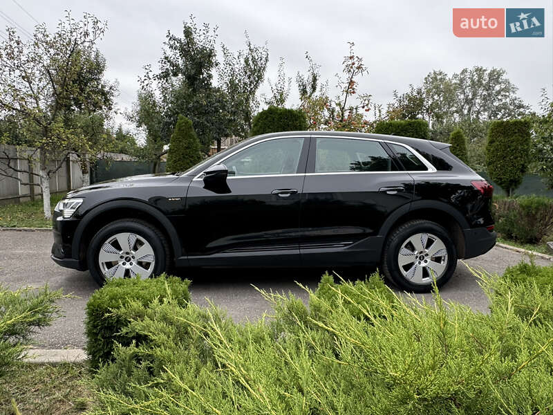 Внедорожник / Кроссовер Audi e-tron 2021 в Харькове фото 6 Внедорожник / Кроссовер Audi e-tron 2021 в Харькове