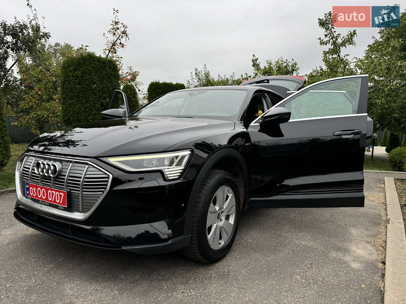 Внедорожник / Кроссовер Audi e-tron 2021 в Харькове фото 37 Внедорожник / Кроссовер Audi e-tron 2021 в Харькове
