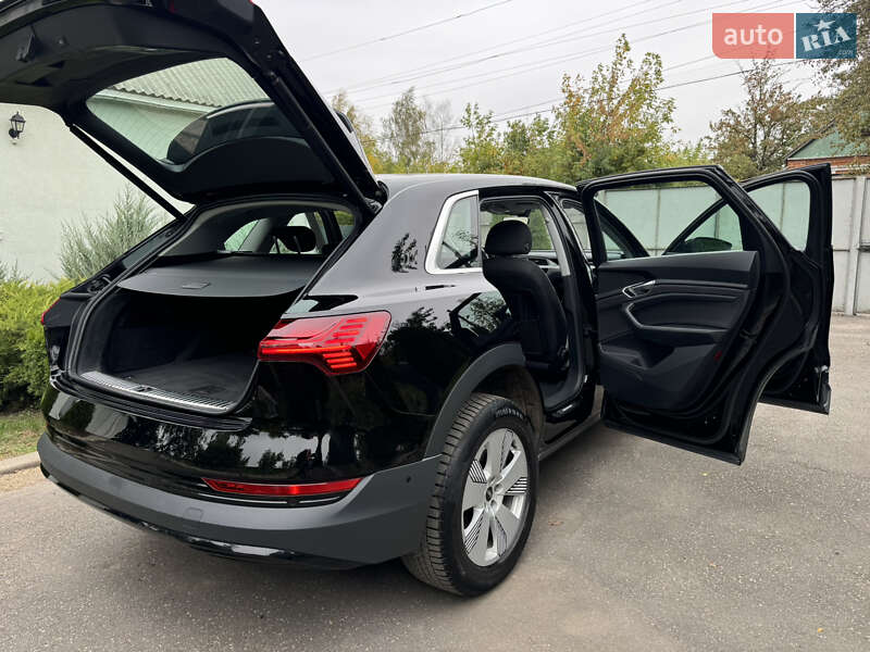 Внедорожник / Кроссовер Audi e-tron 2021 в Харькове фото 41 Внедорожник / Кроссовер Audi e-tron 2021 в Харькове