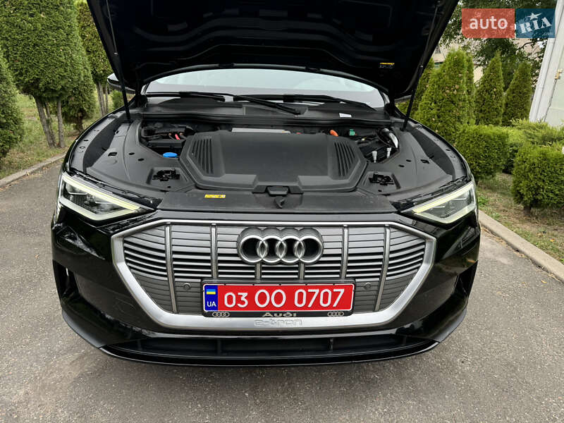 Внедорожник / Кроссовер Audi e-tron 2021 в Харькове фото 49 Внедорожник / Кроссовер Audi e-tron 2021 в Харькове