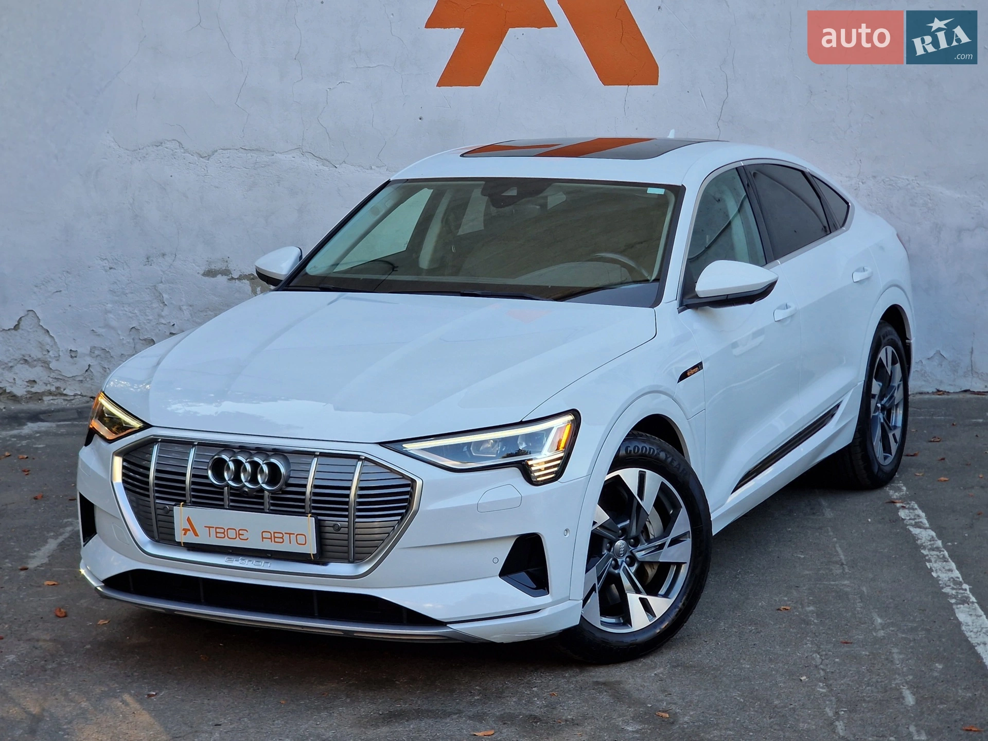 2020 Audi e-tron - мініатюра 9