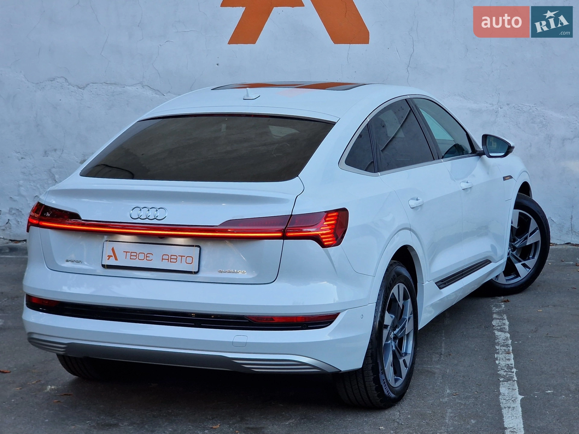 2020 Audi e-tron - мініатюра 28