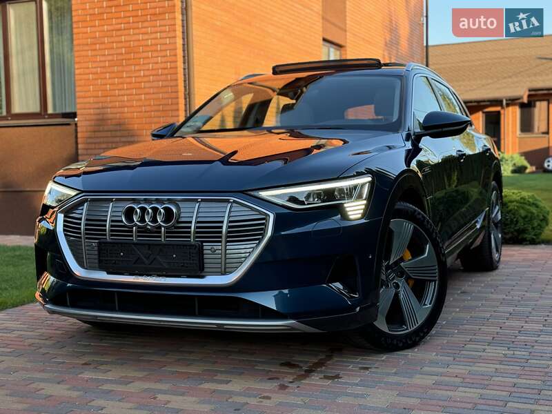 Позашляховик / Кросовер Audi e-tron 2020 в Києві