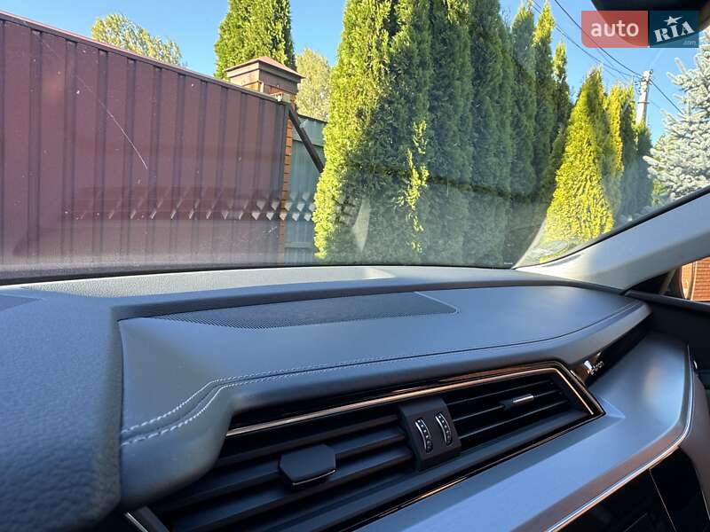 Позашляховик / Кросовер Audi e-tron 2020 в Києві