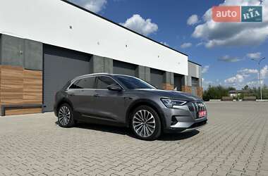 Позашляховик / Кросовер Audi e-tron 2019 в 
