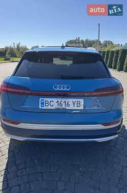 Внедорожник / Кроссовер Audi e-tron 2018 в 