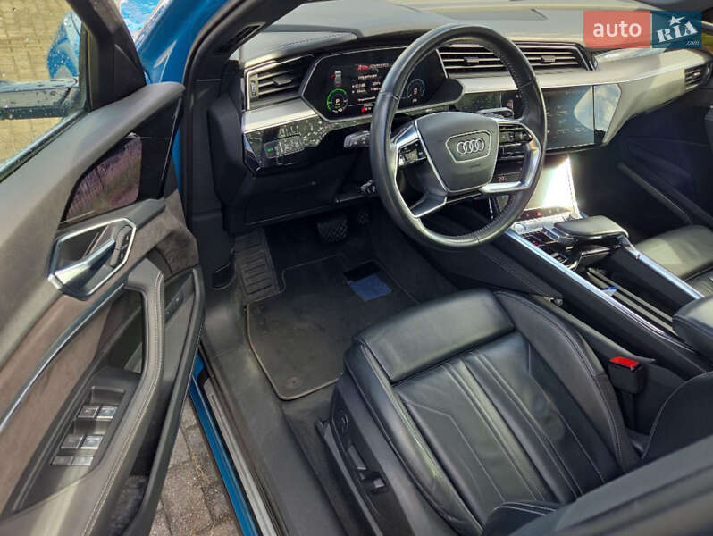Внедорожник / Кроссовер Audi e-tron 2019 в Харькове