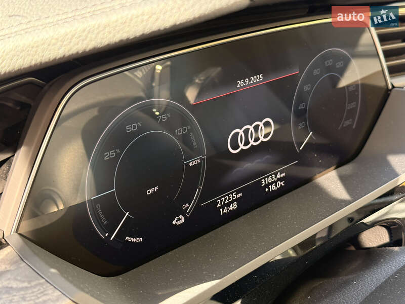 Позашляховик / Кросовер Audi e-tron 2020 в Чернівцях