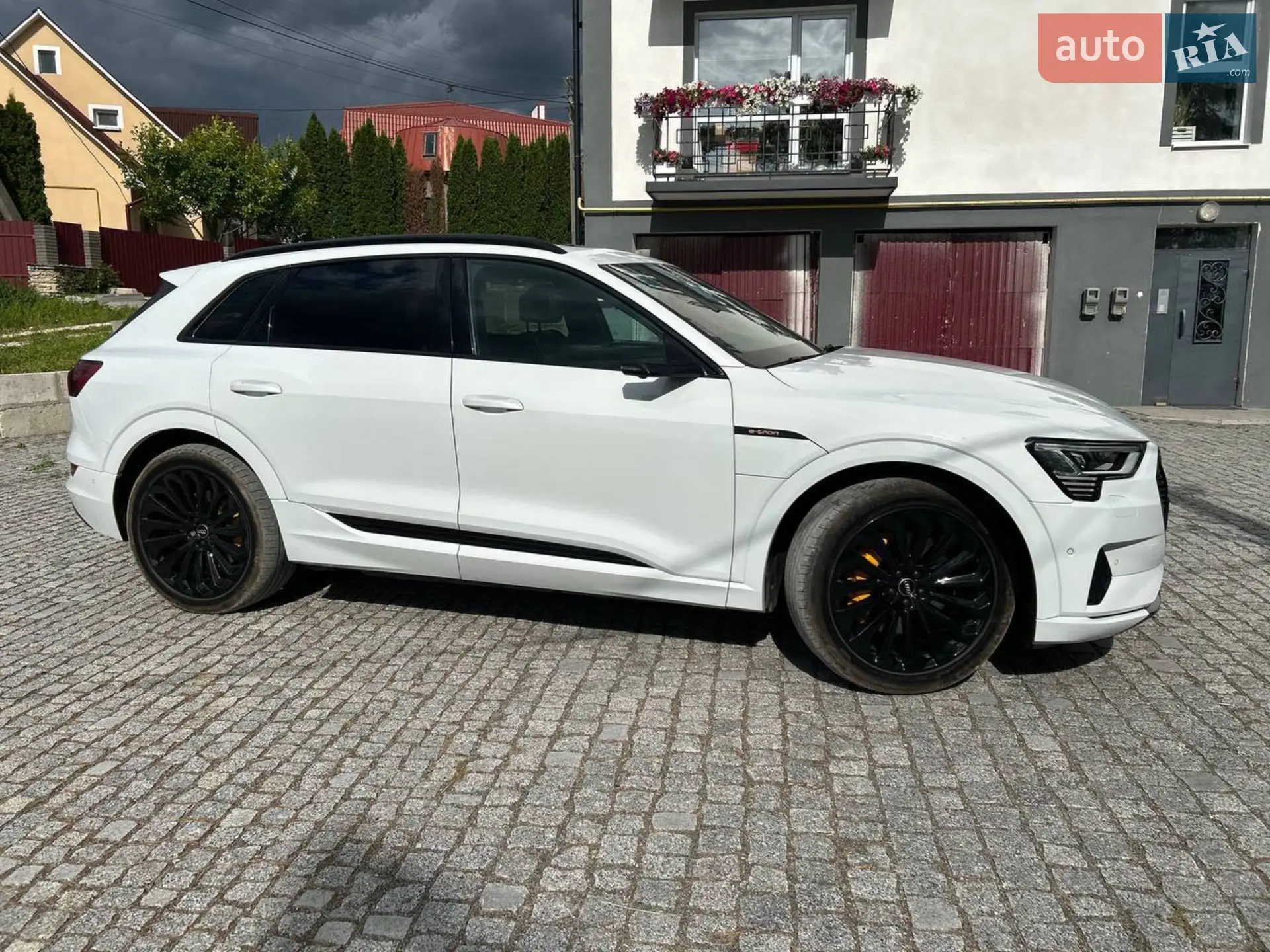 2019 Audi e-tron - мініатюра 14