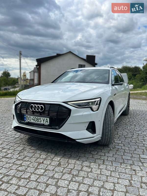 Audi e-tron 2019