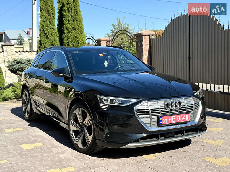 Позашляховик / Кросовер Audi e-tron 2019 в Тернополі